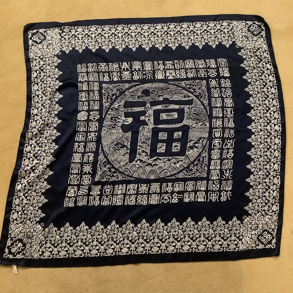 Chinese ChunHua Style Navy White Print 40” Square Scarf - Picture 8 of 11